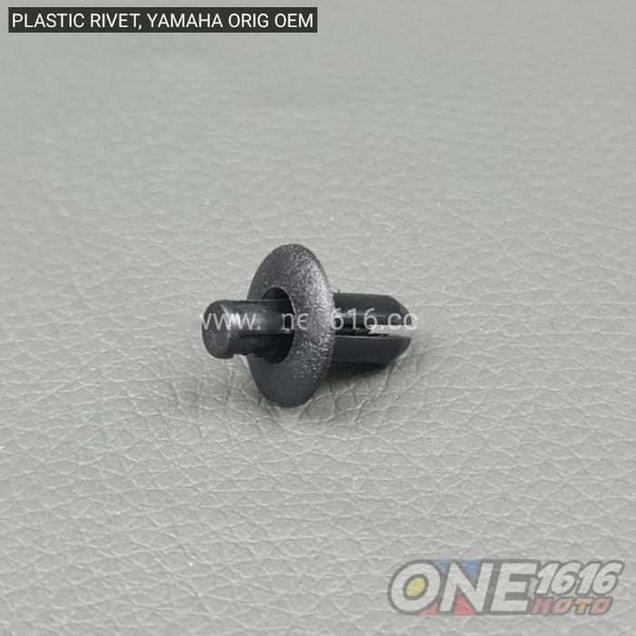 Yamaha Genuine Plastic Rivet 90269-06816 for Nmax/Aerox/Gravis/Fazzio/Mio/Sniper R2L2